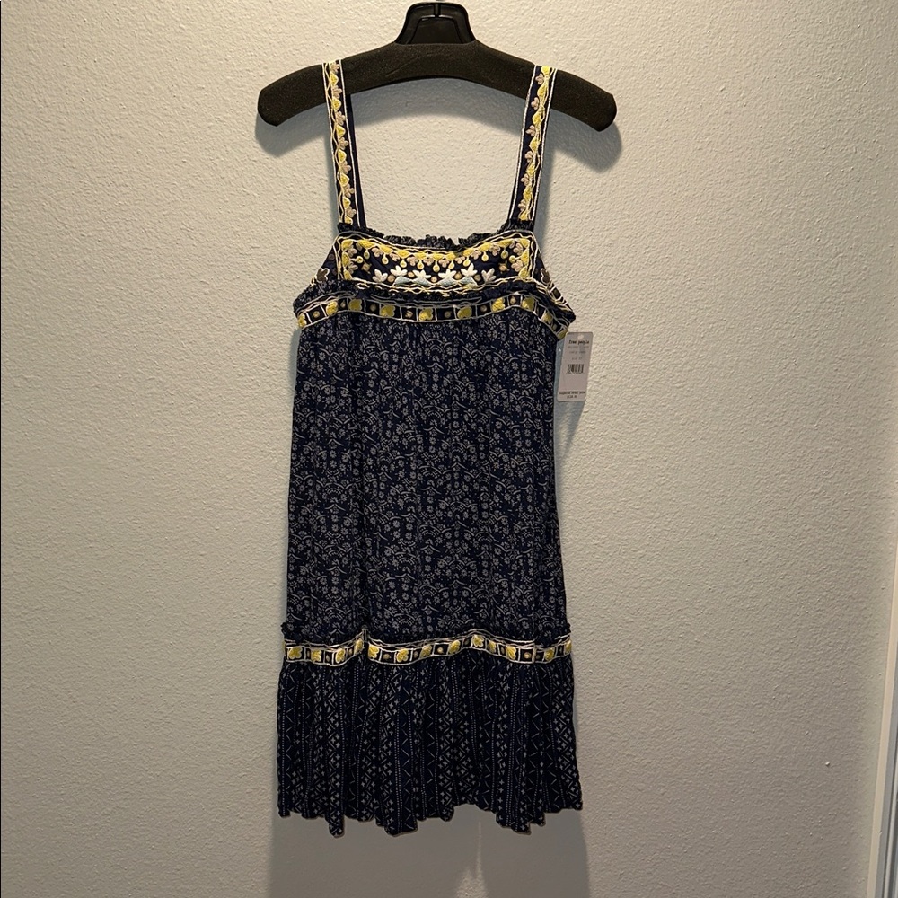 Free People “Borderline” Navy Blue Floral Swing Tank Embroidered Sundress XS - Picture 6 of 9